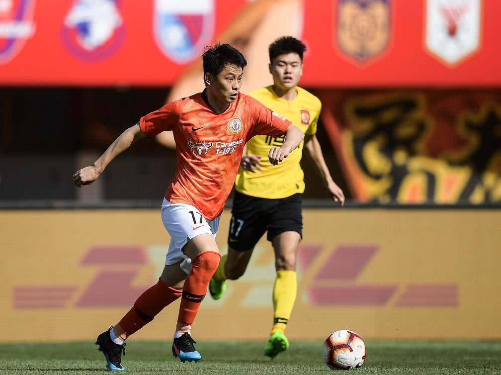 深圳男篮俱乐部球员总自然情况如何评价